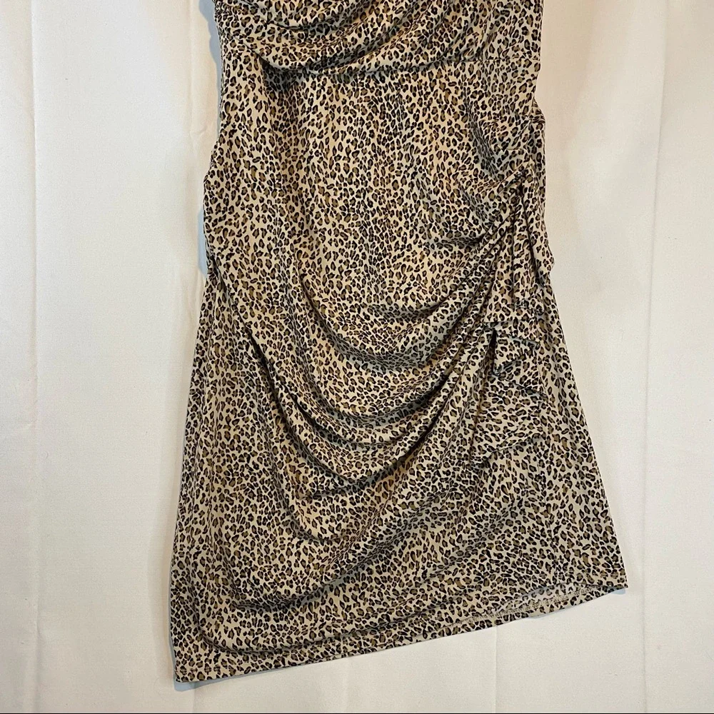 BETSEY JOHNSON Women’s Size 12 Dress Animal Leopard Stretch Sleeveless Lined - Picture 3 of 13